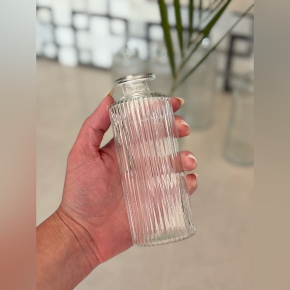 Set of 6 West Elm Modern Glass Ribbed Bud Vases - Picture 7 of 11